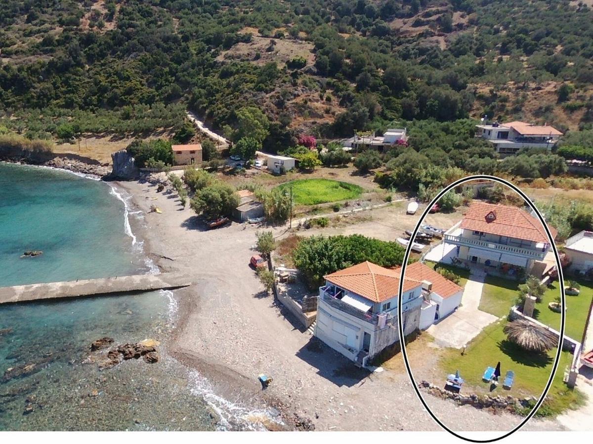 House Just On The Beach -Included 2 Canoe, 2 Bicycles Ravdhoúkha المظهر الخارجي الصورة